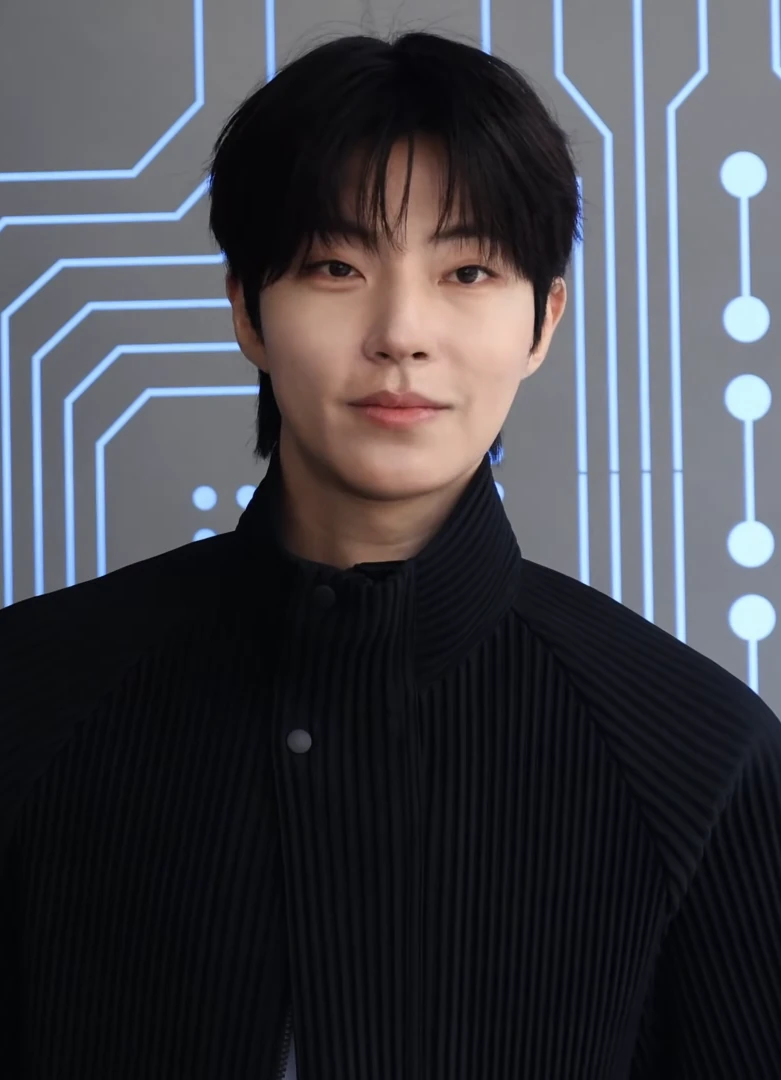 황인엽